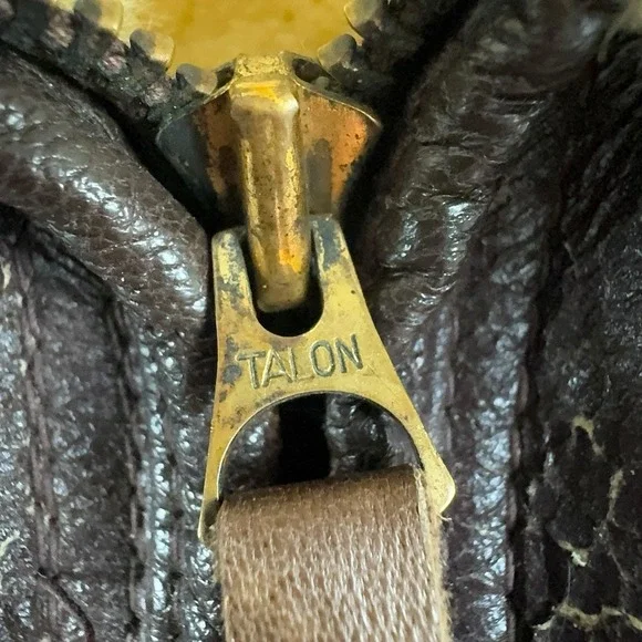 VINTAGE US Navy M445-A Leather Jacket 36 London Biker Patches Ton Up Pirates - Picture 6 of 10